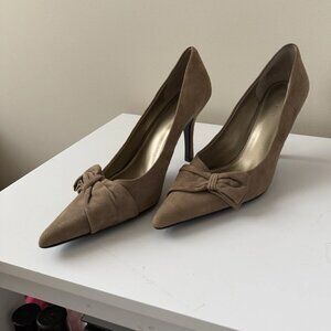 Nine West Suede Stiletto Pumps Heels Tan Brown Slip On Pointed Toe Bow